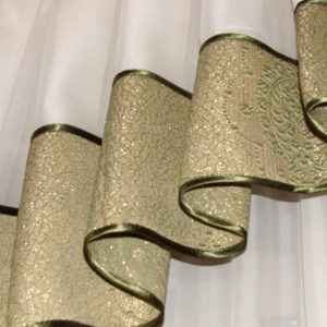 Жорсткий ламбрекен Lumelle Стайл Damask 2м зелений c салатовим (49_8ж)