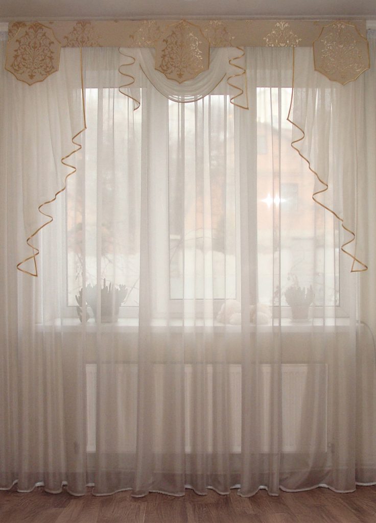 Жорсткий ламбрекен Lumelle Damask Корона 2м молочний (141_6ж)