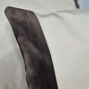 Комплект декоративних подушок Lumelle Оксамит і Атлас 35х32см 2шт шоколадний з бежевим  (п_0802)