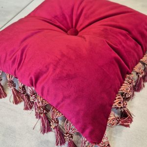 Подушка для декору Lumelle Handmade королівська з бахрамою 40х40см 1шт, бордова (п_0172)