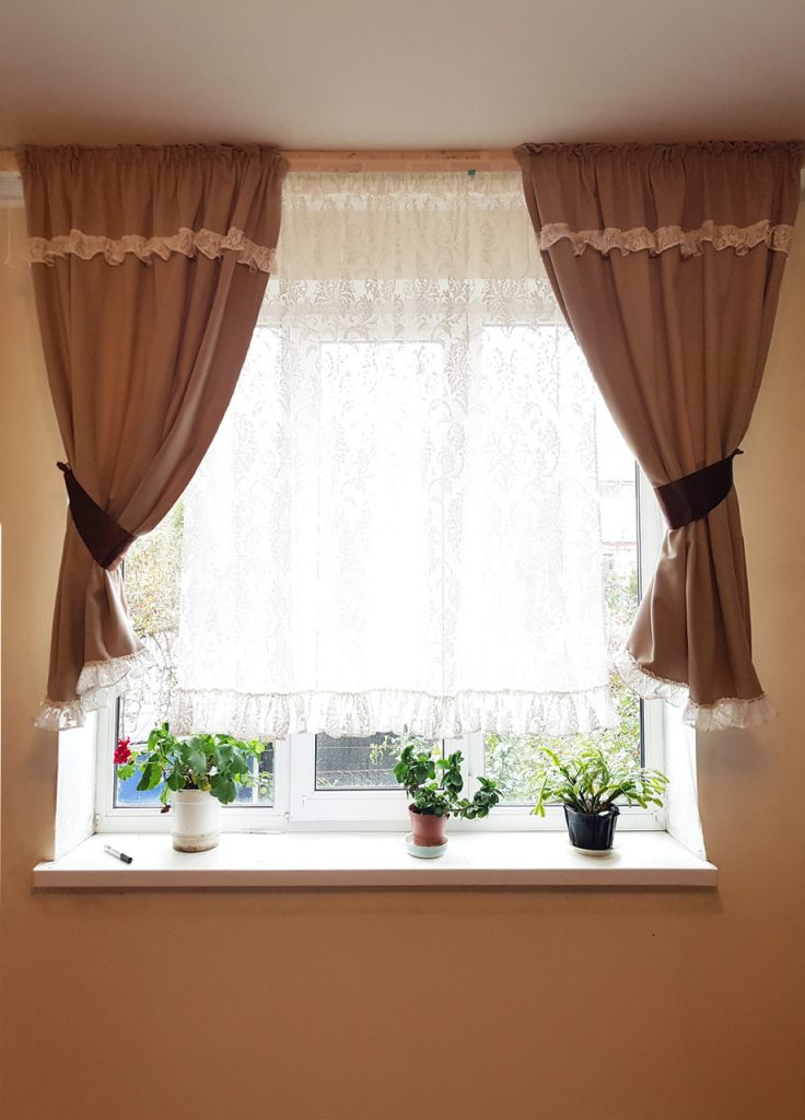 Комплект штор і тюль до підвіконня Lumelle Ажур карниз 200см бежевий (70_3к)