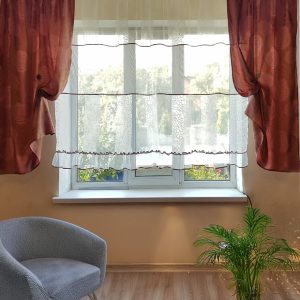 Комплект тюль і штор до підвіконня Lumelle Троянди  карниз 200см молочний із рожевим (71_8к)