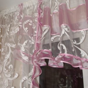 Комплект тюль до підвіконня Lumelle Завитки карниз 250см рожевий (76к)