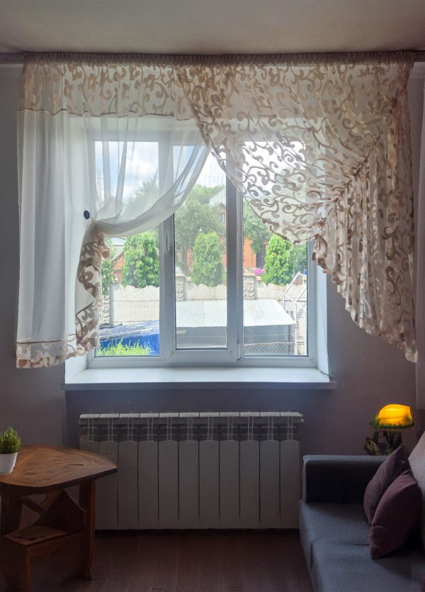 Комплект тюль до підвіконня Lumelle Завитки карниз 200см, бежевий (77к)