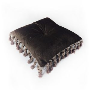 Подушка для декору Lumelle Handmade королівська з бахрамою 40х40см 1шт, темно коричнева (п_0172_1)