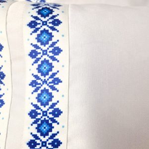Комплект декоративних подушок Lumelle з українським орнаментом  атлас 42х32см 2шт білі (п_0862)