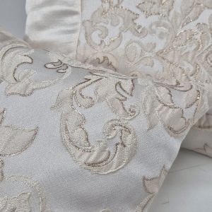 Комплект декоративних подушок  Lumelle Damask  34х32см 2шт, 30х28см 1шт  молочні з золотом  (п_0868)