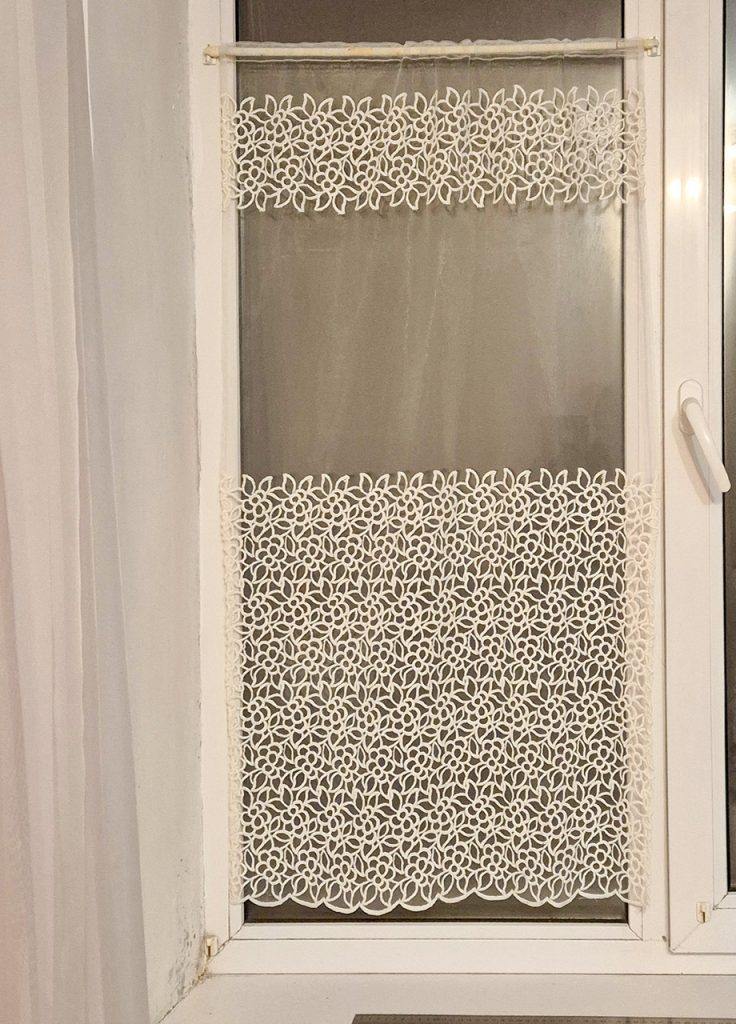 Фіранка на стулку вікна Lumelle Mini flowers 60х110см молочна (10_1ф)
