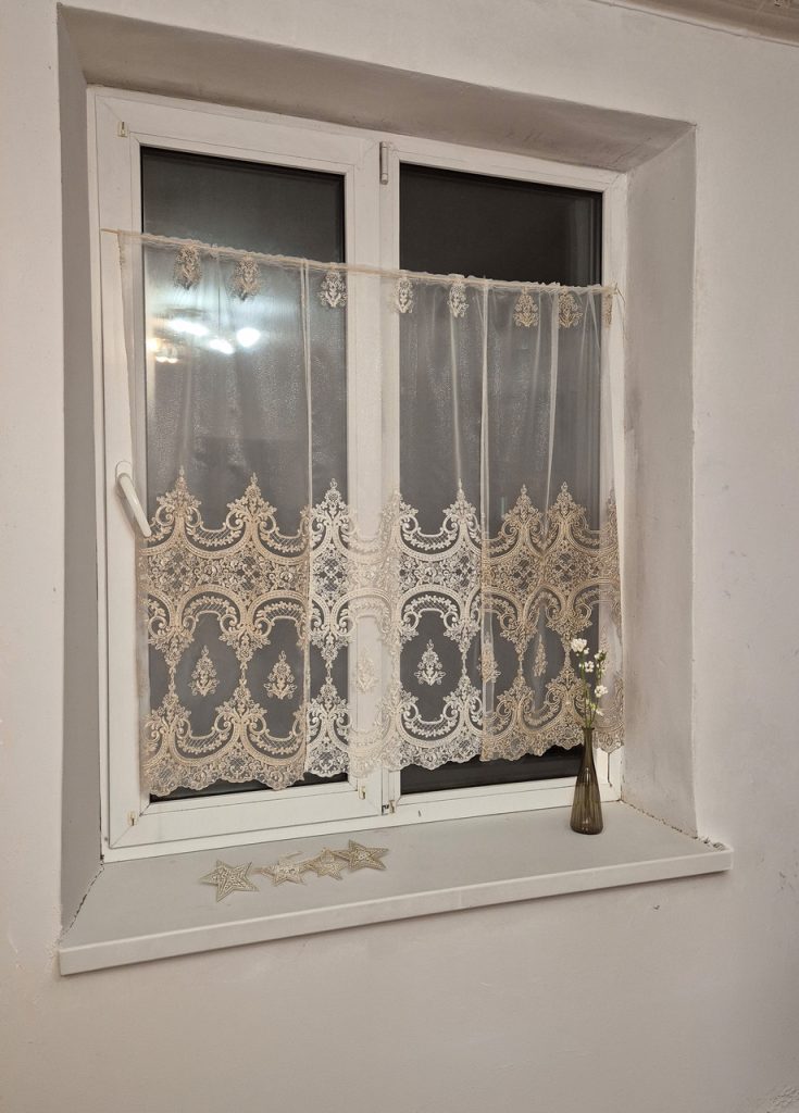 Комплект фіранок 120х104см на стулку вікна  Lumelle Damask  3шт кремовий з бежевим  (10_7ф)
