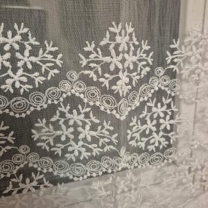 Комплект фіранок 110х108 см на віконну стулку Lumelle Damask 2 шт білий та молочний (12_6ф)