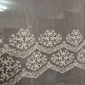 Комплект фіранок 110х108 см на віконну стулку Lumelle Damask 2 шт білий та молочний (12_6ф)