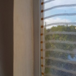 Комплект панельних штор і тюль Lumelle Simple карниз 250см коричневі з бежевим (21_9т)