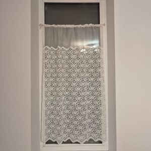 Фіранка 73х109 см з гіпюру на віконну стулку Lumelle Flowers, 1 шт., молочного кольору (12_8ф)