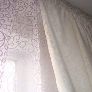 Комплект молочних штор і тюль Lumelle Завитки бузковий з молочним  (20ш)
