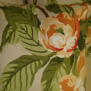 Комплект декоративних подушок Lumelle Flowers 40х40см 2шт 40х16см 2шт молочні (п_0253)