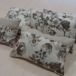 Комплект декоративних подушок Lumelle Rose  36х23см 3шт 30х30см 1шт 20х20см 1шт молочні з бежевим (п_0344)